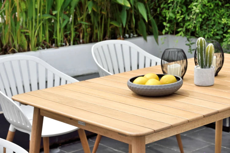 Nassau rectangular table