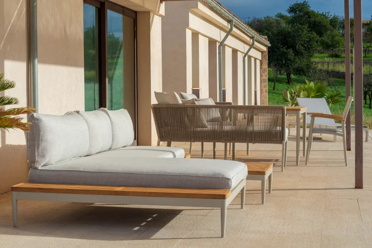 Topaz Light XL Daybed